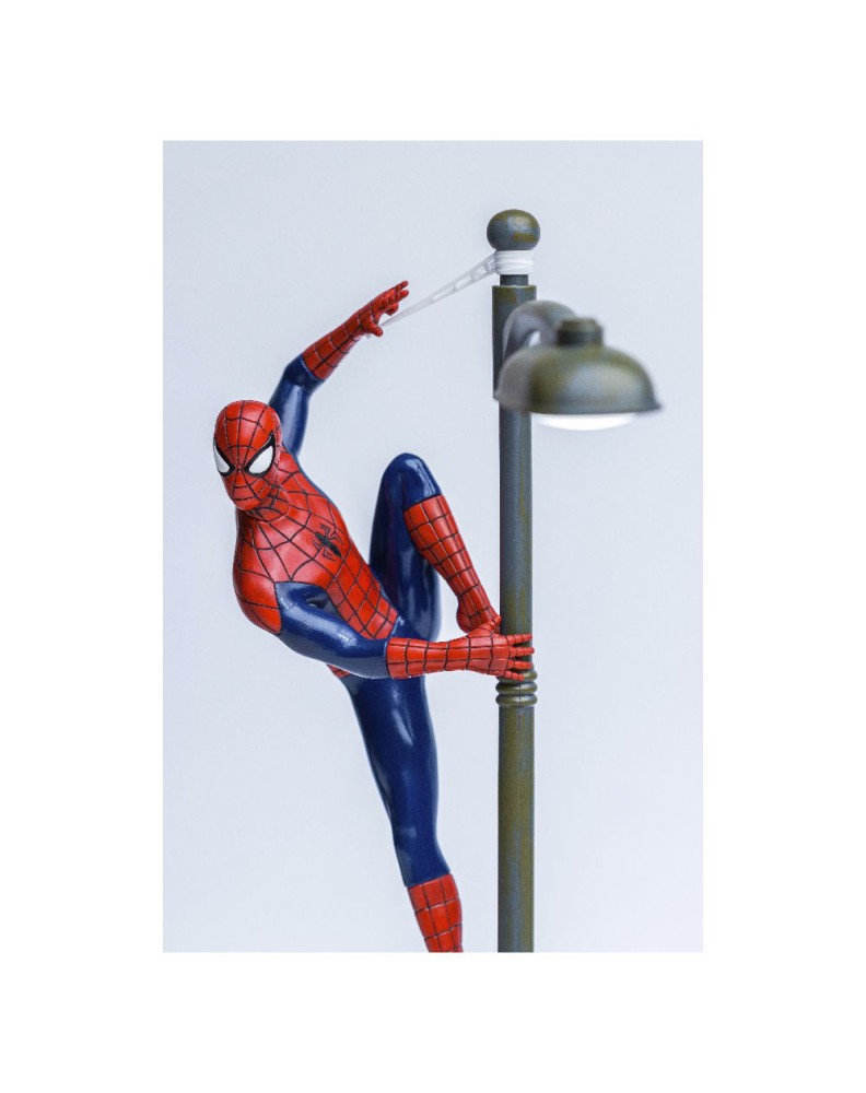 SPIDERMAN FIGURE LAMP View 3